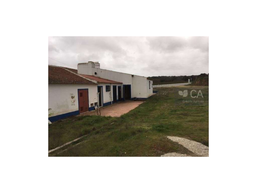 Edificio destinado a restaurante e habitação - Grande imagem: 4/5