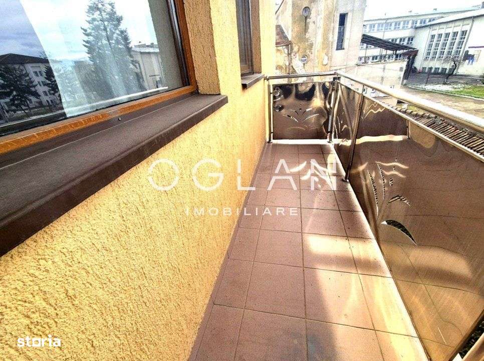 Apartament 3 camere, Piata Cluj, comision 0%-7