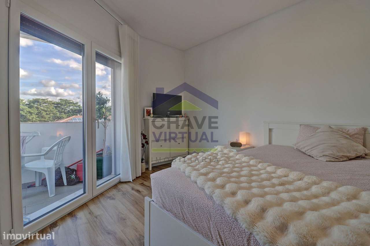 Excelente Apartamento T3 com Garagem - Centro Bombarral-22