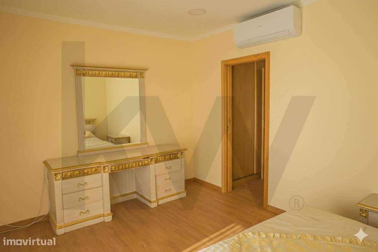 Luxo e exclusividade em Famões com vista sob Lisboa-22