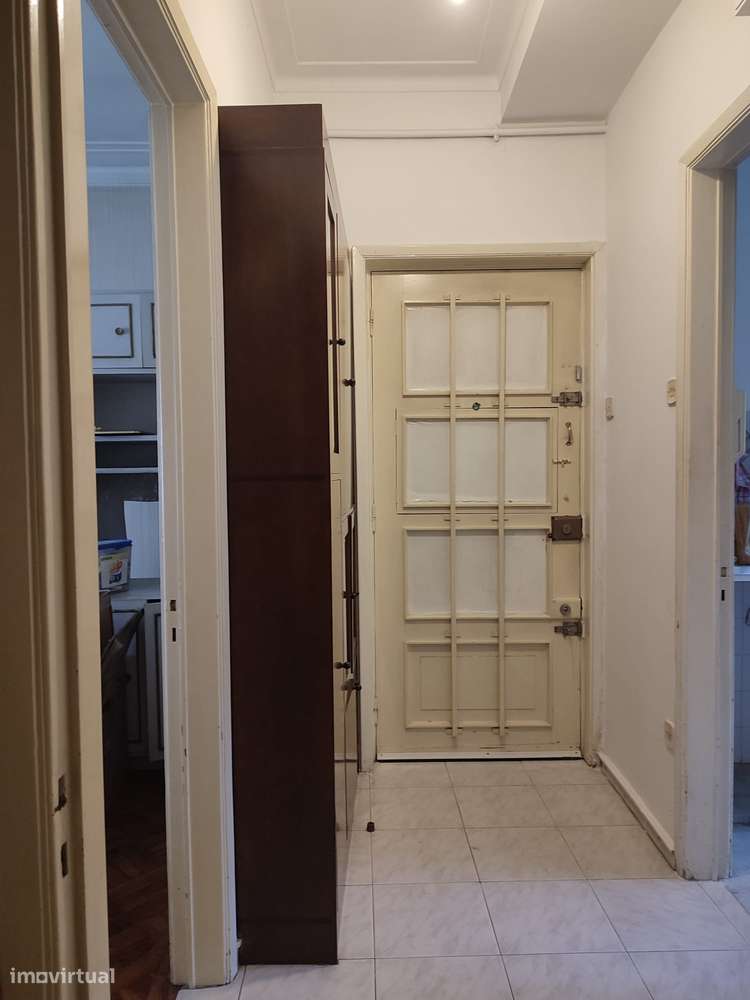 T2+1 na Avenida da Republica junto ao El Corte Inglês-14