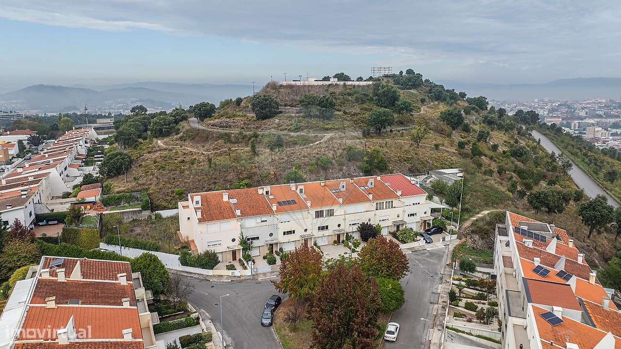 Moradia T5 para venda-43