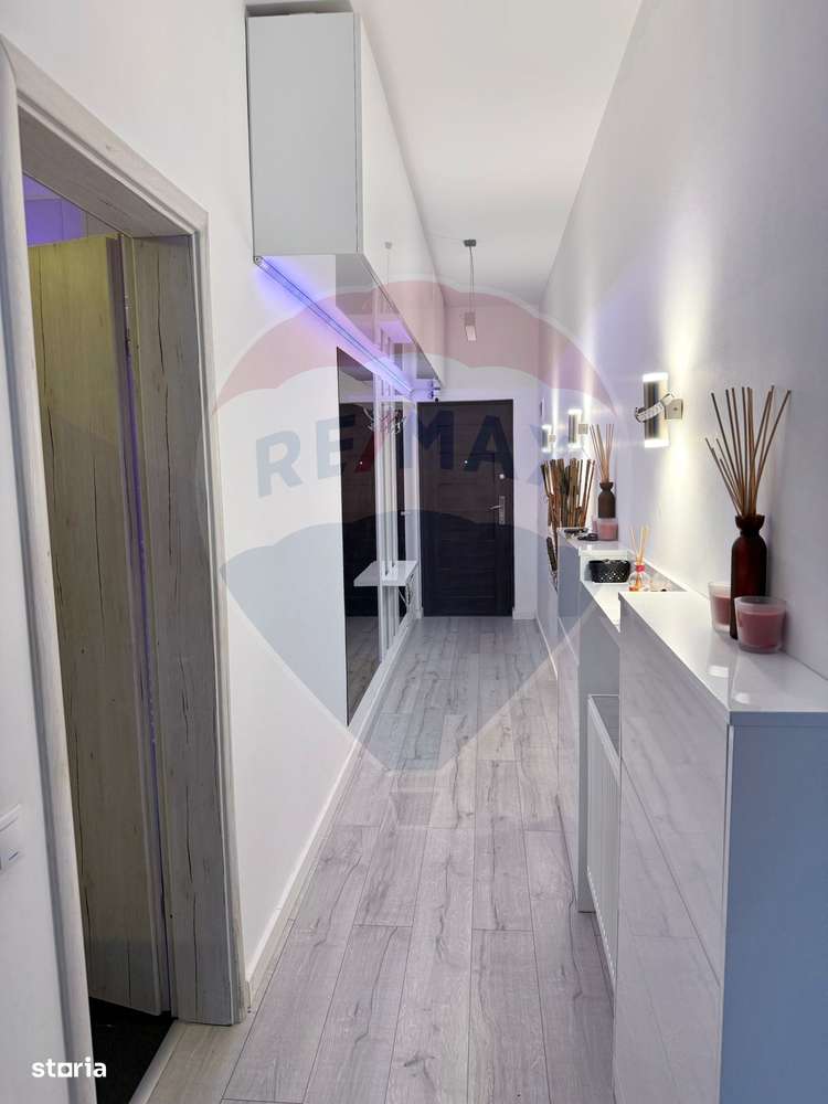 Apartament cu 3 camere + balcon mare - zona de case - Weiner Palada-8