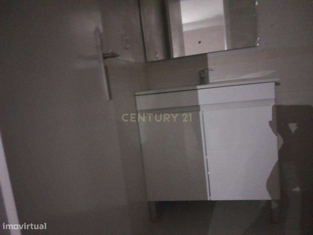 LOJA  EM VALE DE MILHAÇOS REMODELADA - Grande imagem: 4/6