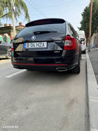 Skoda Octavia 2.0 TDI DSG RS - 13