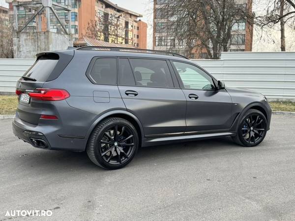 BMW X7 M50i - 4