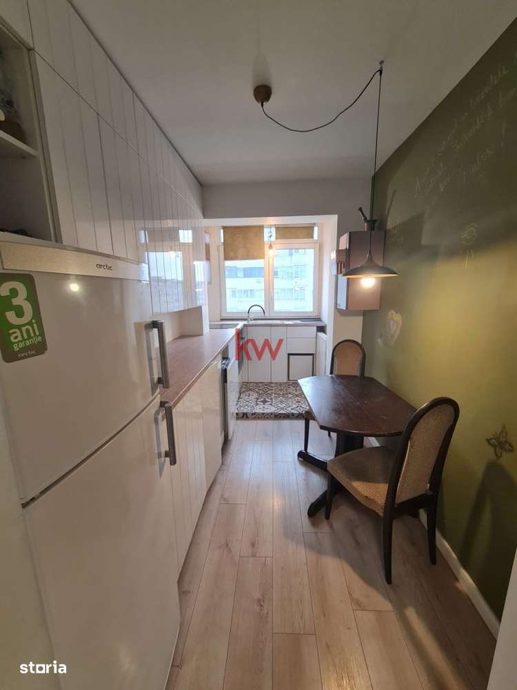 Apartament cu 2 camere decomandate in Podu Ros,  vizavi de Palas, COMI-5