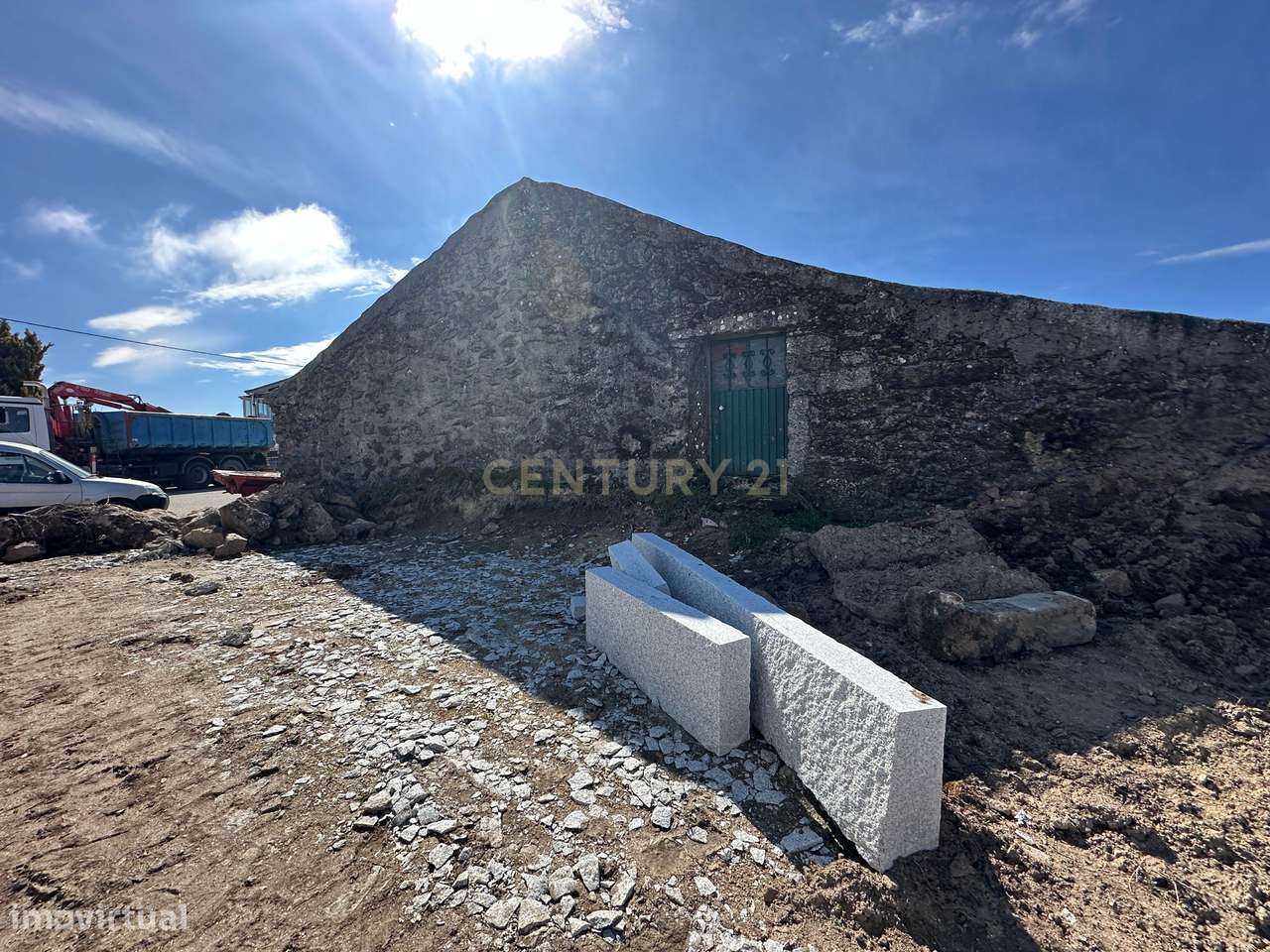 Terreno com Ruina em Pitão das Junias, zona do geres-18