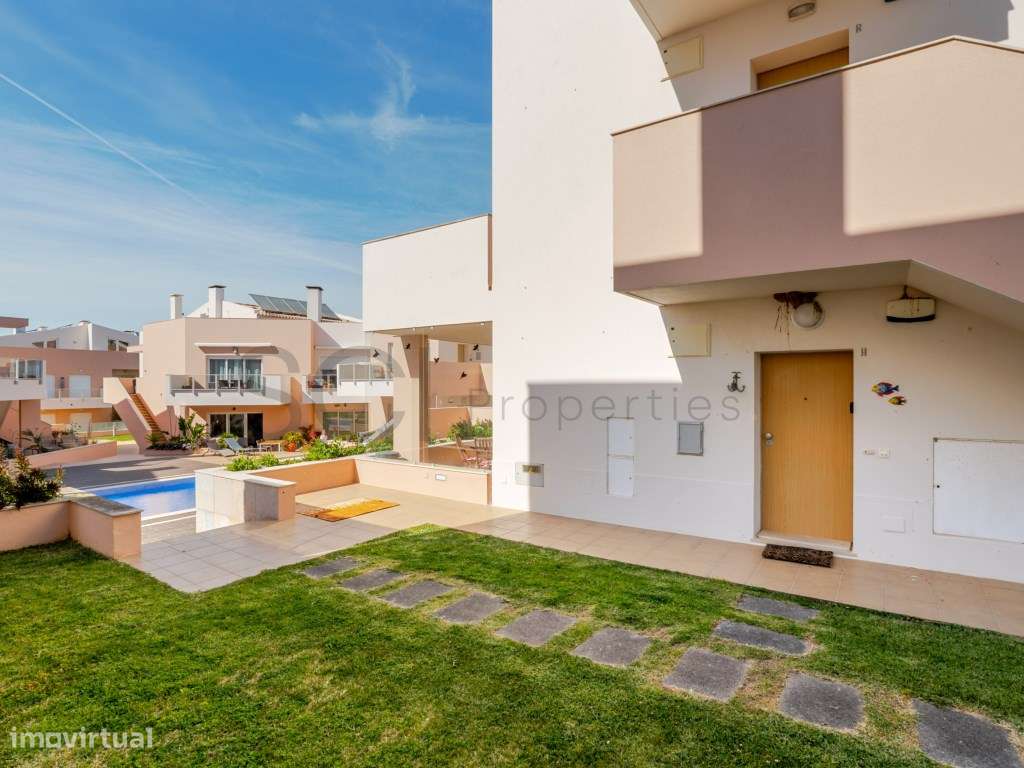 Apartamento T2 com piscina privativa em Burgau.-34