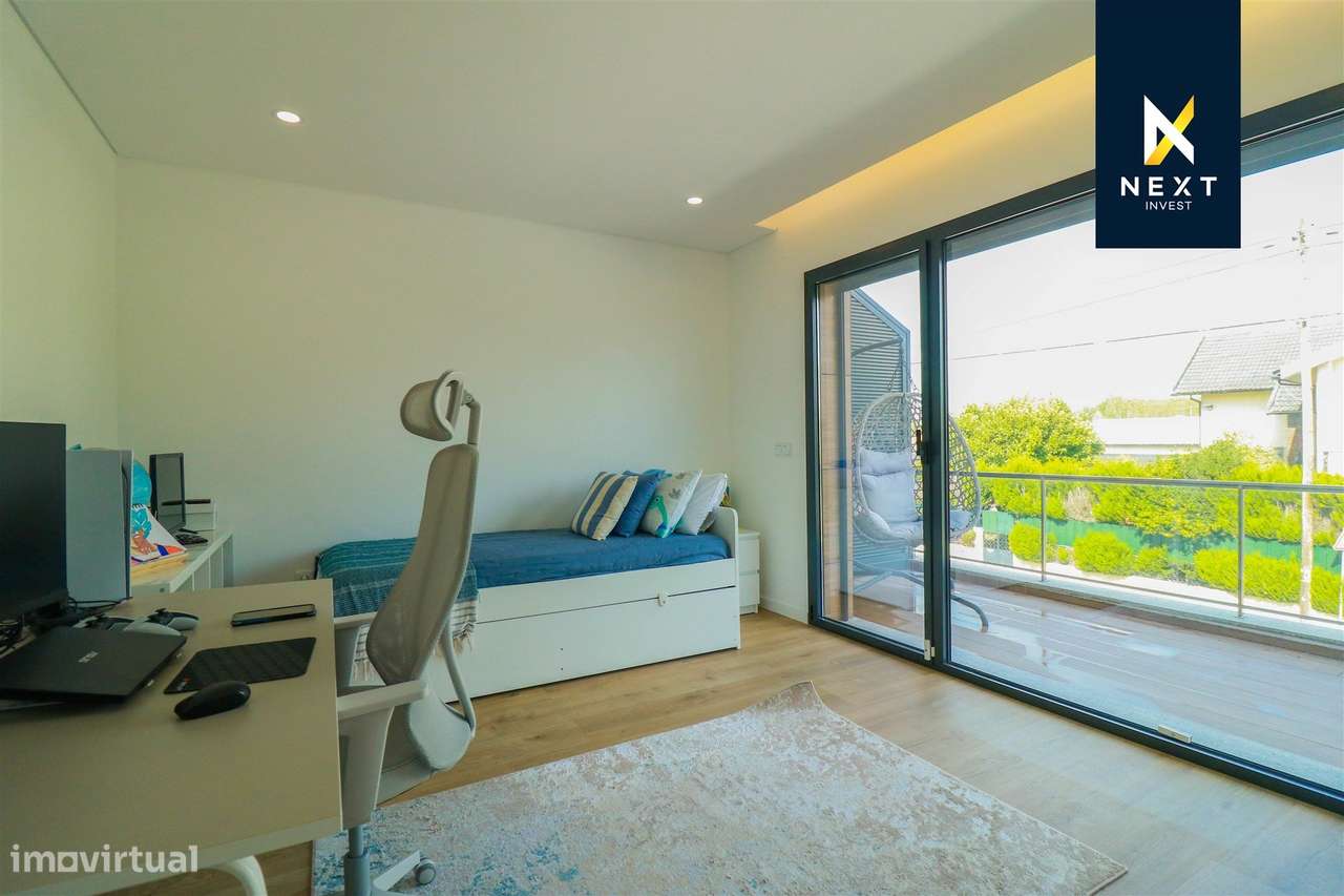 Moradia Geminada T4 com Piscina – Viseu-38