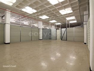 Armazém situado em Zona Industrial em Alhos Vedros - 90m² - Grande imagem: 4/8