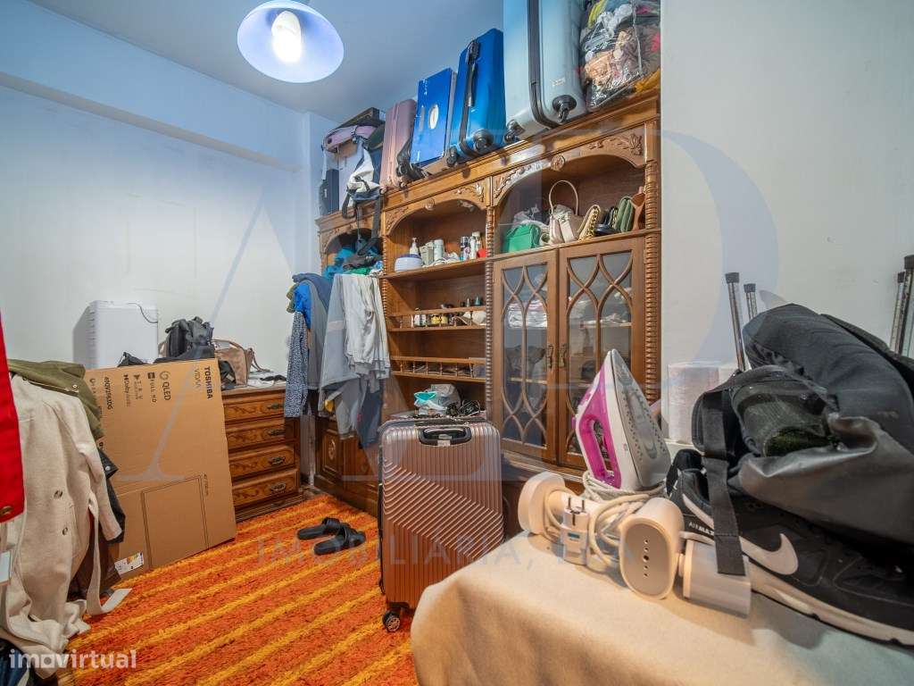 Apartamento T3+1 na Av. Londres-11