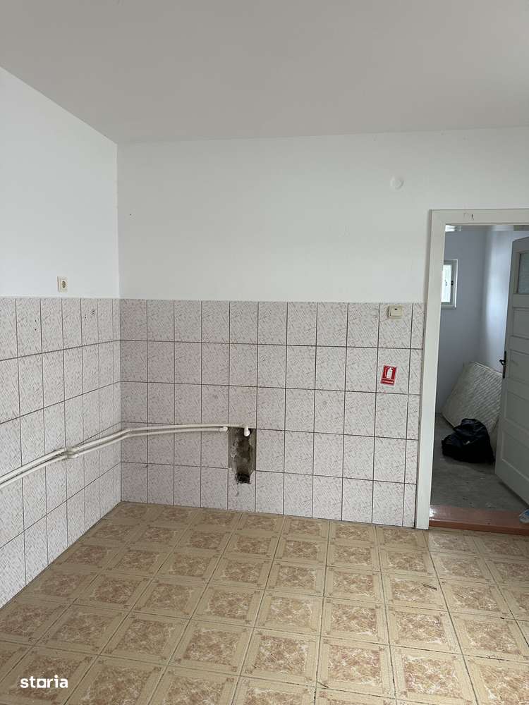 Casa de vanzare ,Solovastru-11