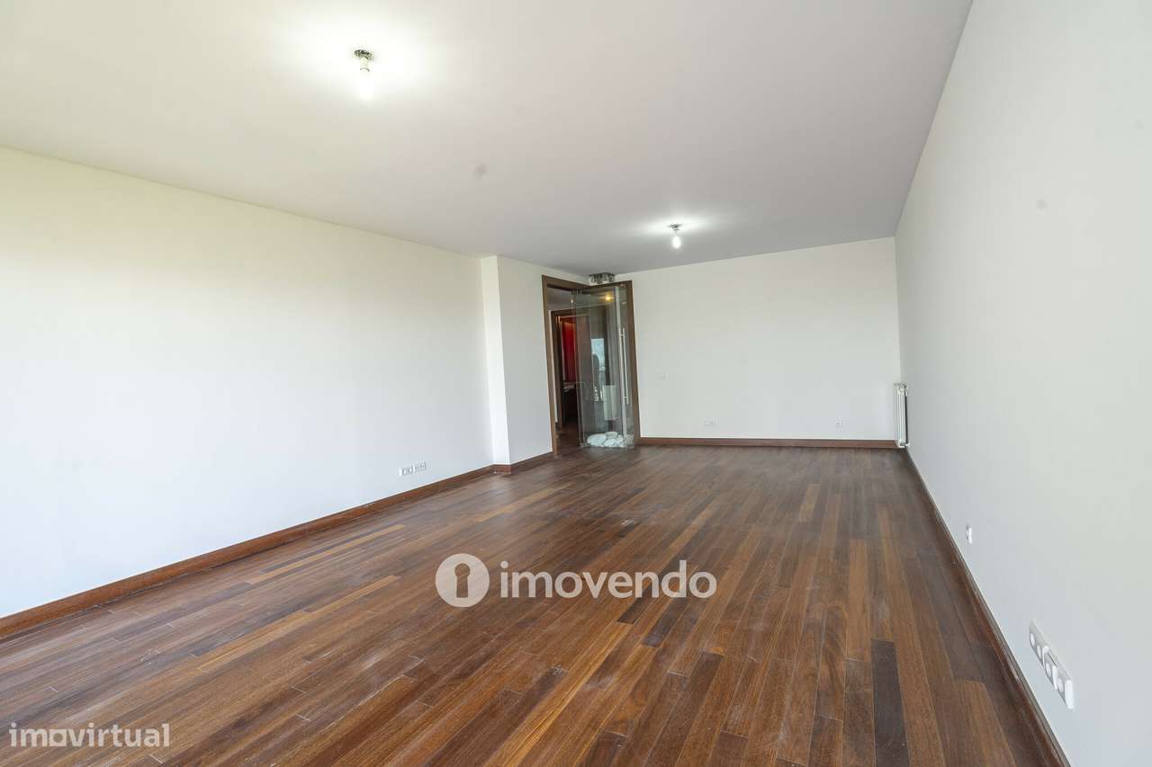 Apartamento T4, com vista rio e estacionamento, em Vila Nova de Gaia - Grande imagem: 5/47