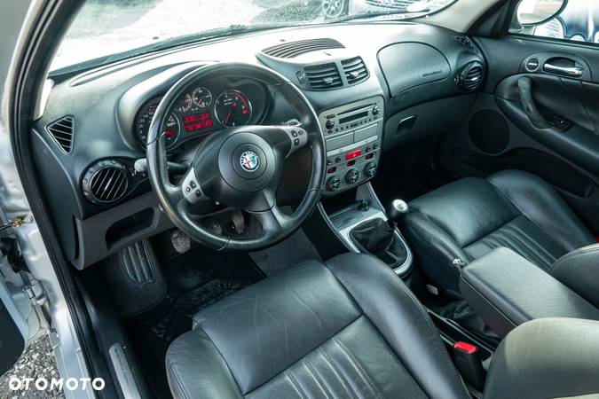 Alfa Romeo 147 - 14