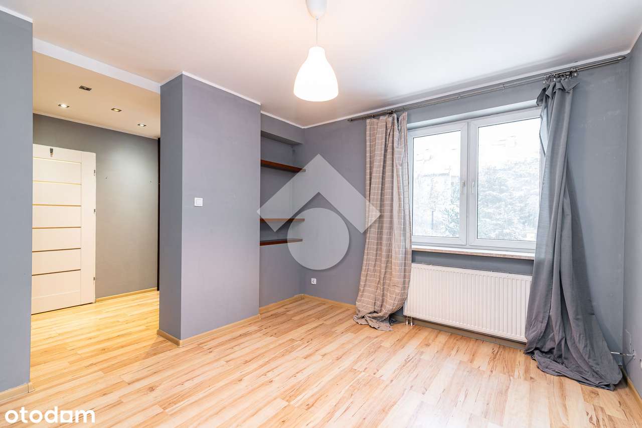 Przestronna kawalerka z dużą kuchnią | Kurdwanów | Widok na park-0