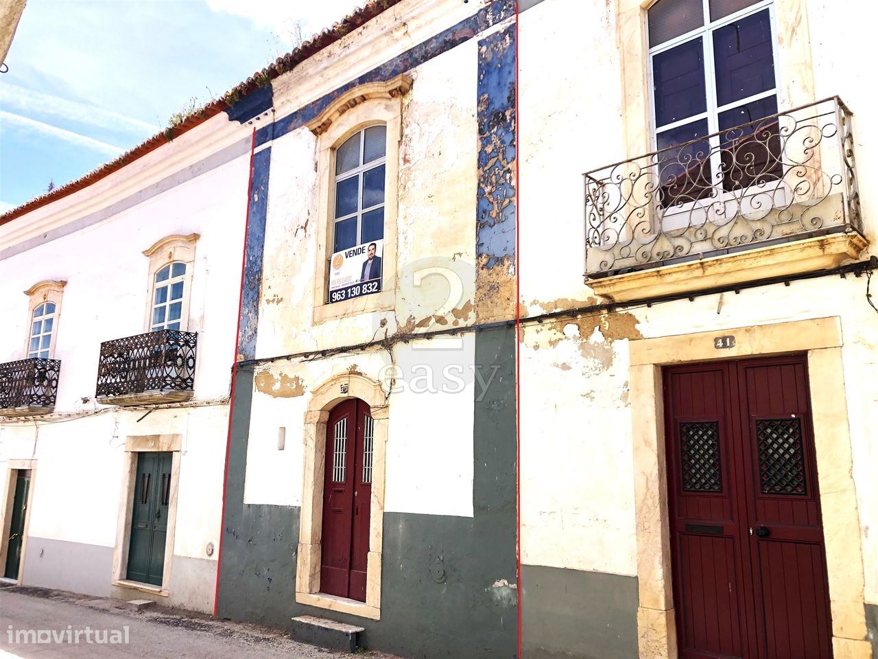 Casa centenária T3 para remodelar, no Alentejo