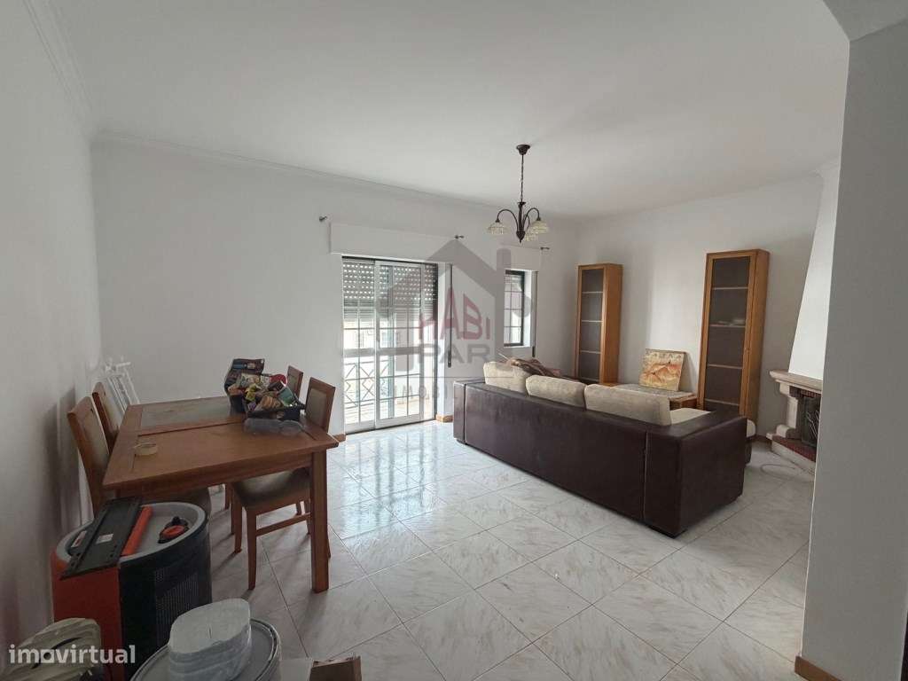 Excelente T2+1 Na Urbanização do Brejo-27