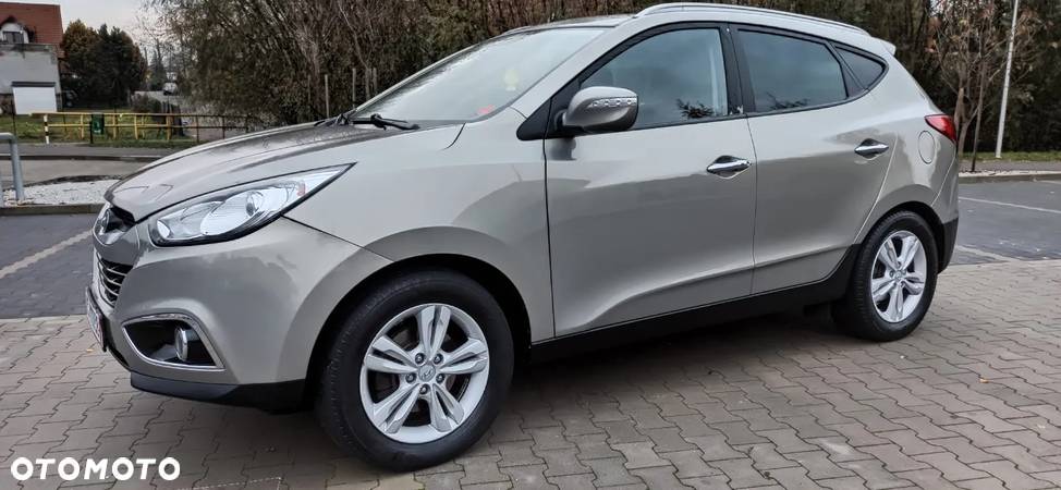 Hyundai ix35 2.0 CRDi Comfort 4WD - 2