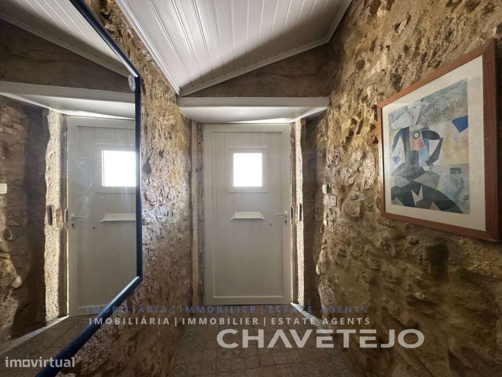 Oportunidade! Alojamento local com estúdio e T1 em funcionamento no...-14