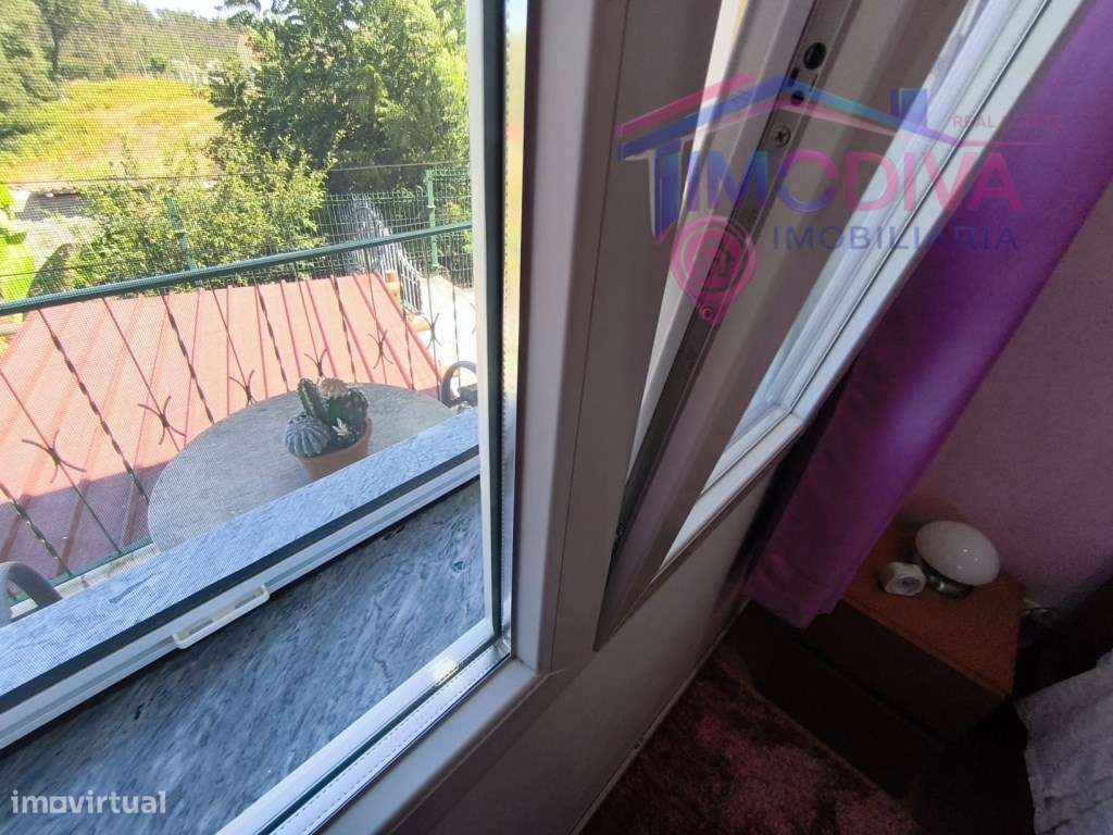 Moradia T3 recentemente renovada, com jardim em Graça, Pedrogão Grande-24