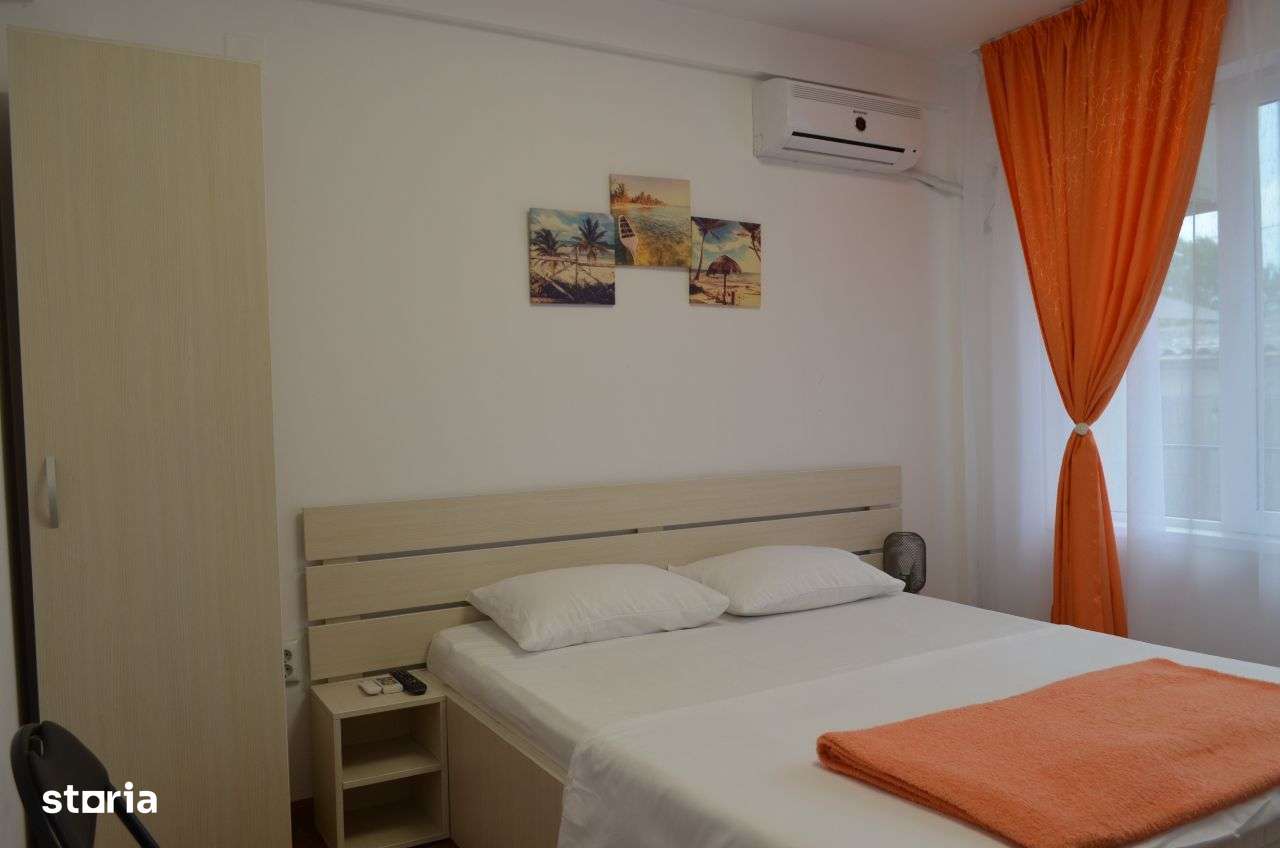 Vila Costinesti D+P+1 15 camere cu bai modernizata la cheie - Imagine principală: 4/9