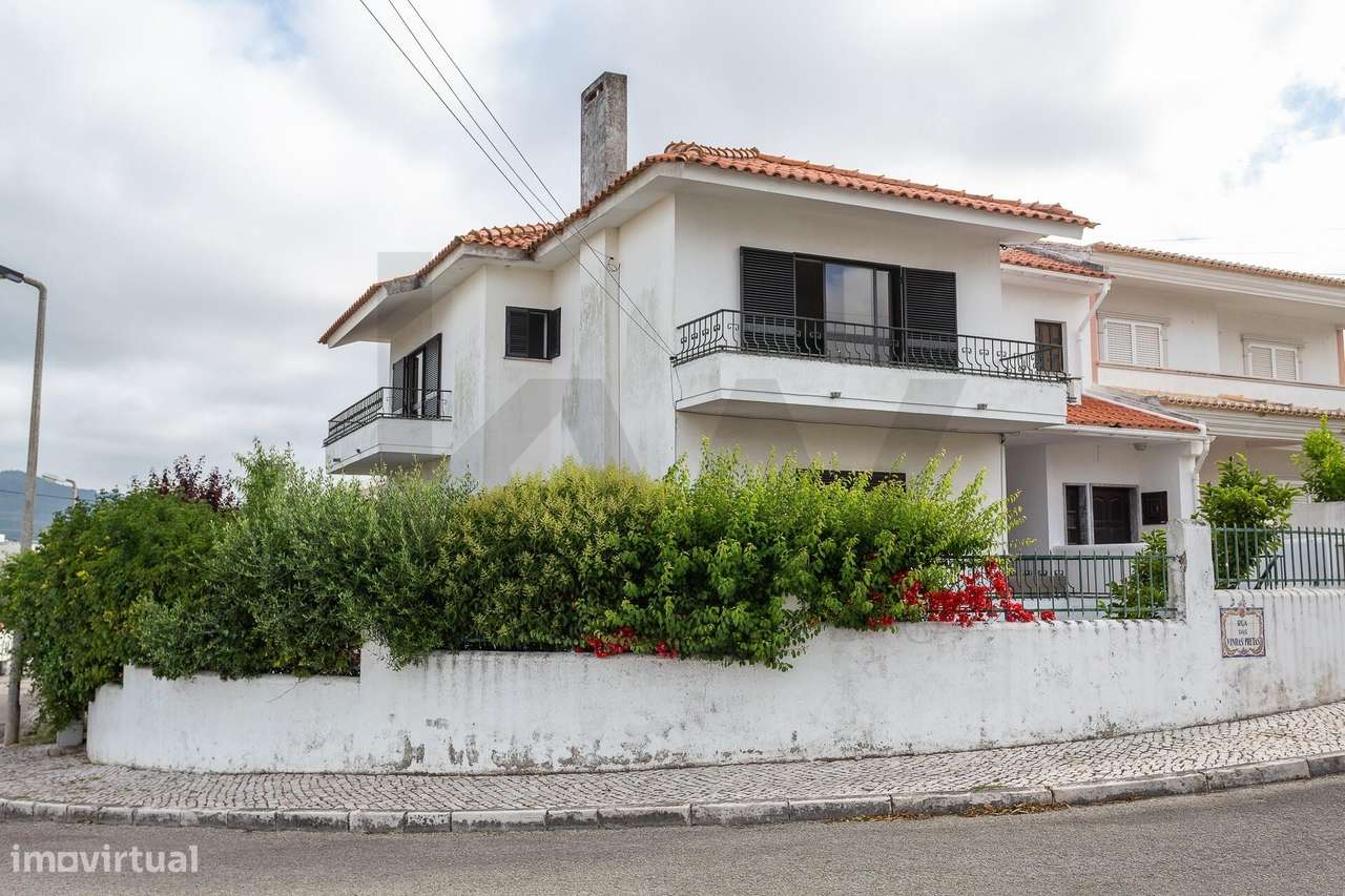 Andar de Moradia T2-36