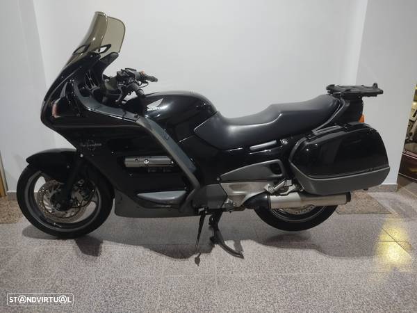 Honda Pan European ST1100 - Desde 75 EUR / Mês - 11