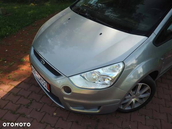 Ford S-Max 2.0 FF Titanium - 35