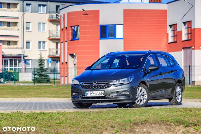 Opel Astra V 1.6 CDTI Elite S&S - 2