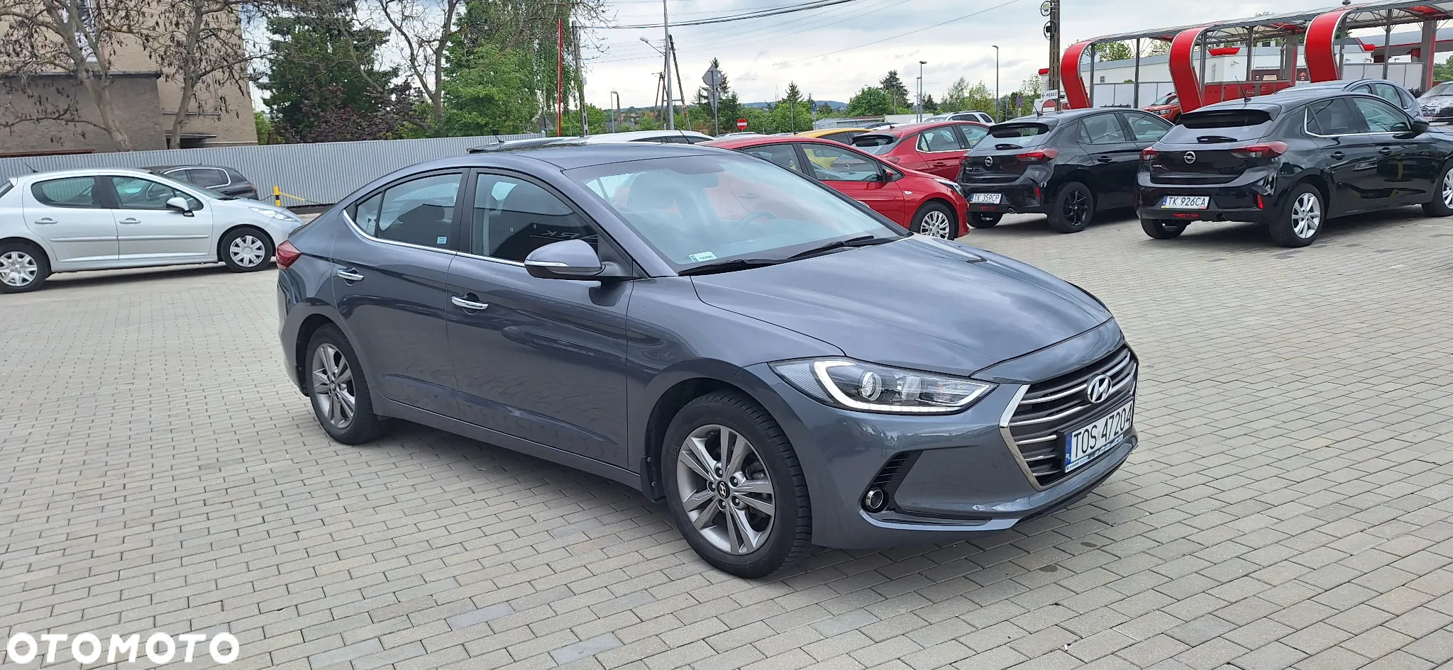 Hyundai Elantra 1.6 Comfort - 4