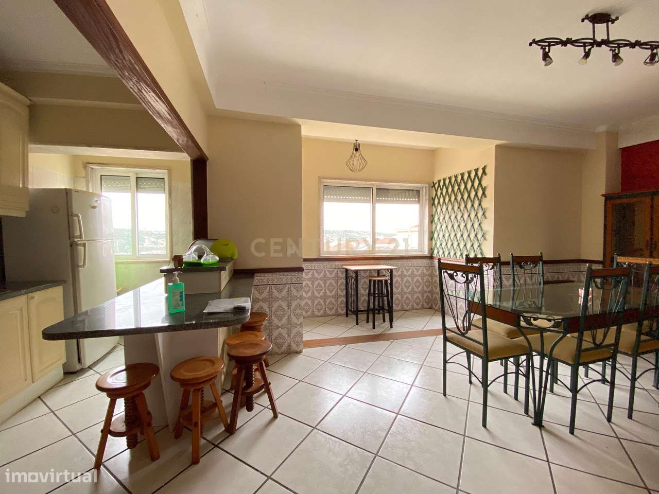 T1 Odivelas próximo ao metro - Grande imagem: 2/36