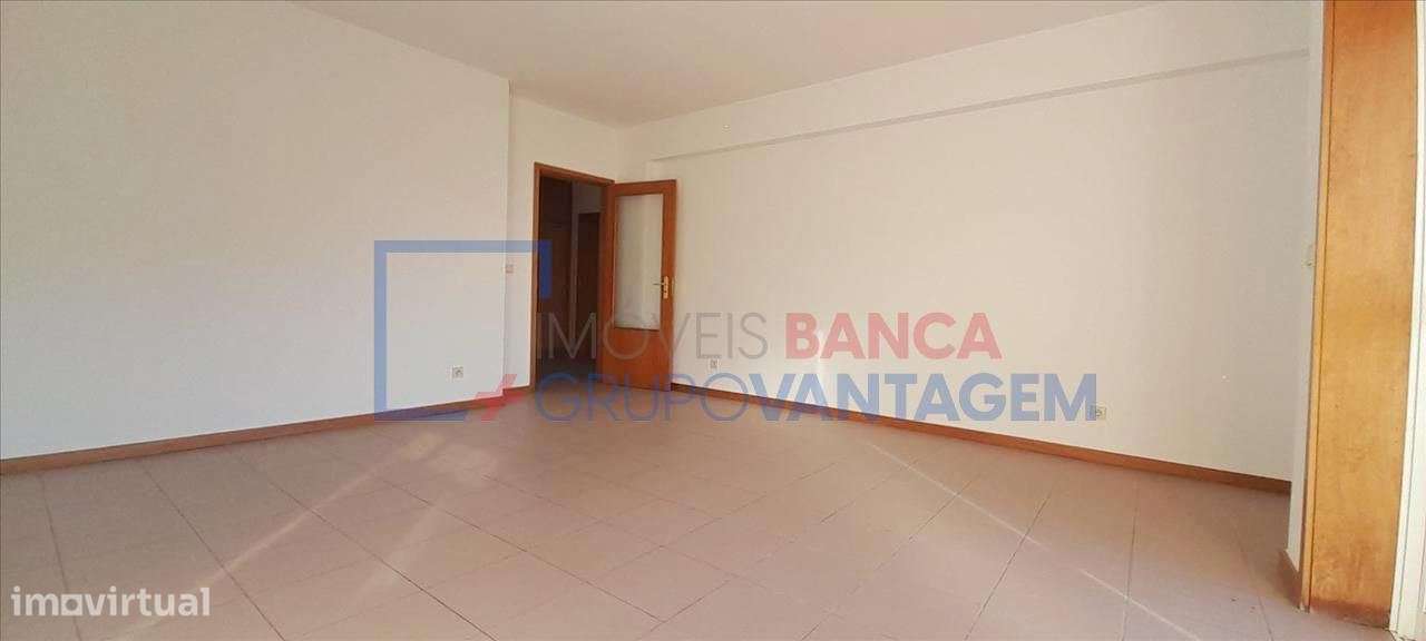 APARTAMENTO T2 - FANZERES - Grande imagem: 5/8