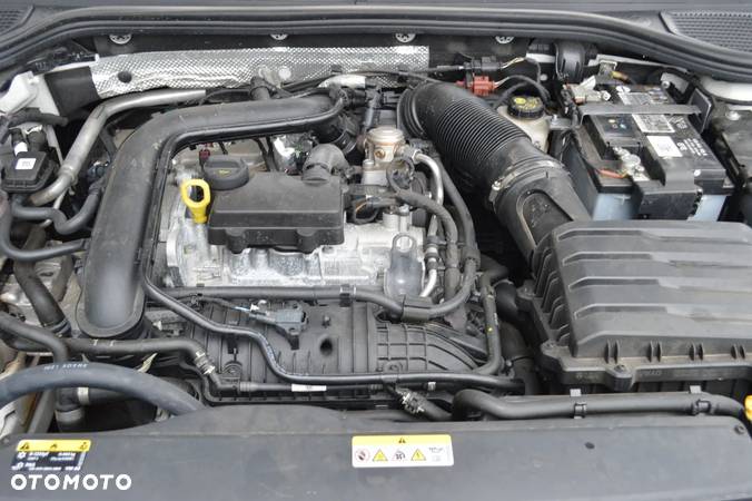 Volkswagen Golf VIII 1.0 TSI - 28