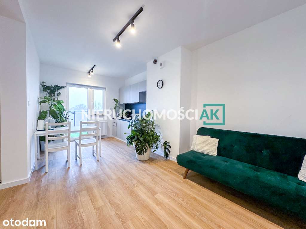 Kawalerka z oddzielną sypialnią i balkonem Zawady