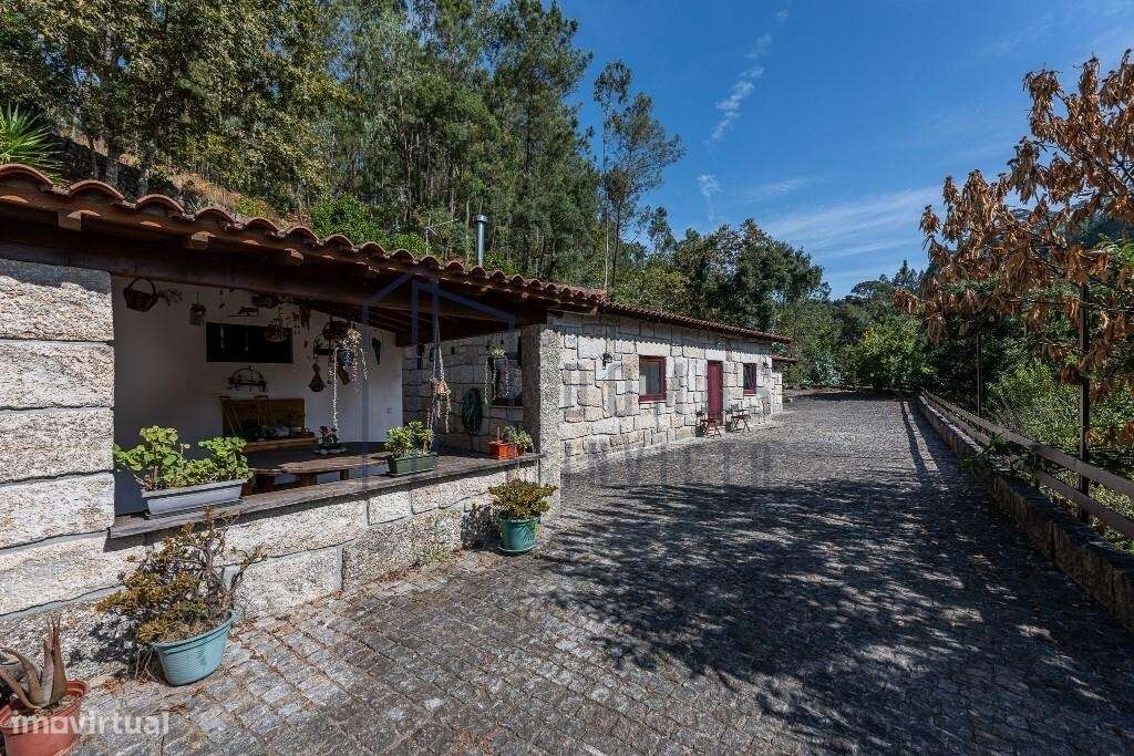 Quinta em Entre-os-Rios, Penafiel - Grande imagem: 2/33