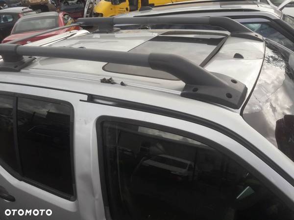 relingi dachowe nissan navara d40 - 1