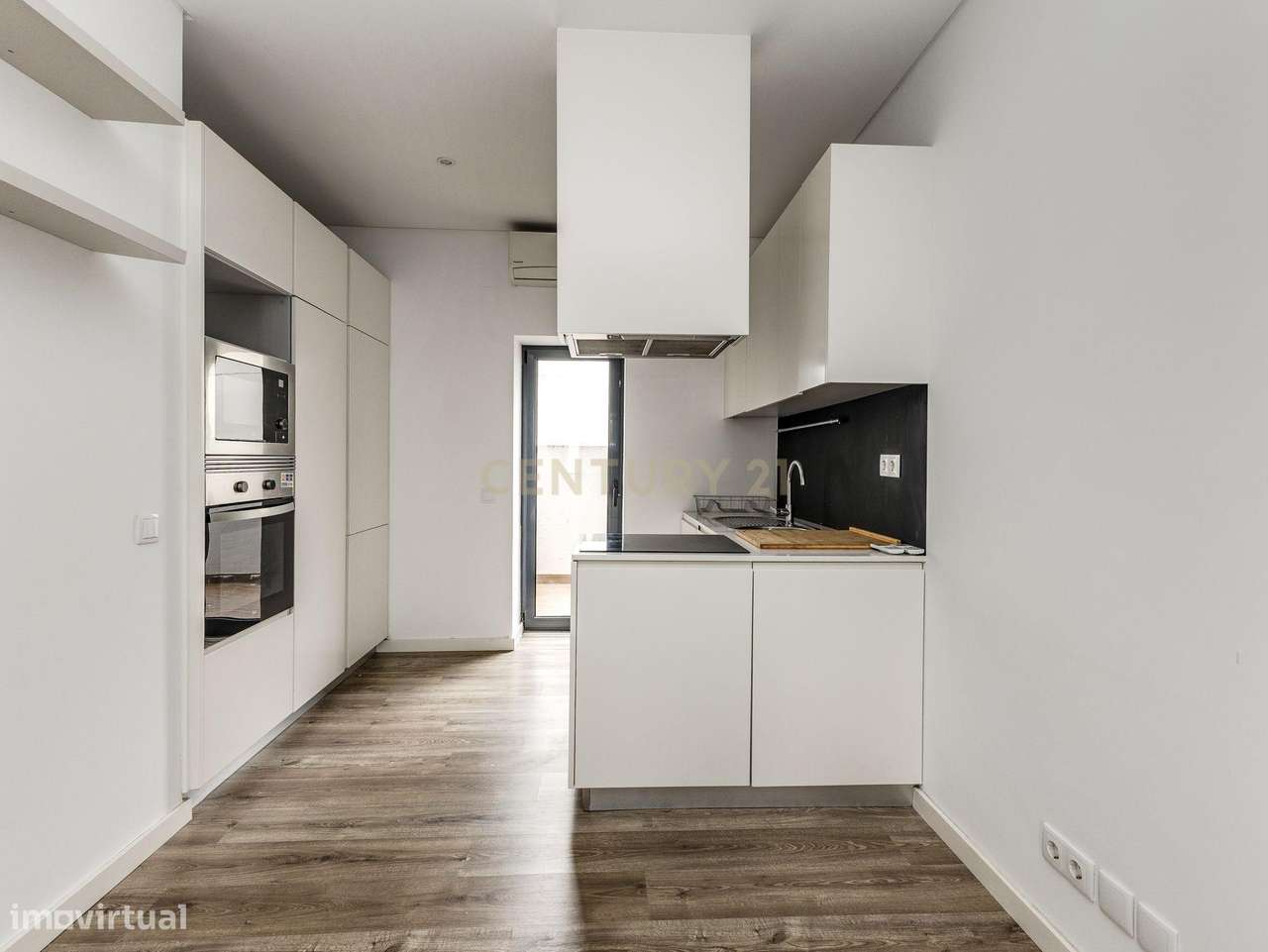 T1 NOVO | EQUIPADO | COM PATIO | CAMPO DE OURIQUE - Grande imagem: 2/24