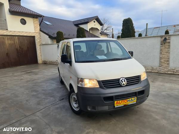 Volkswagen Transporter - 1