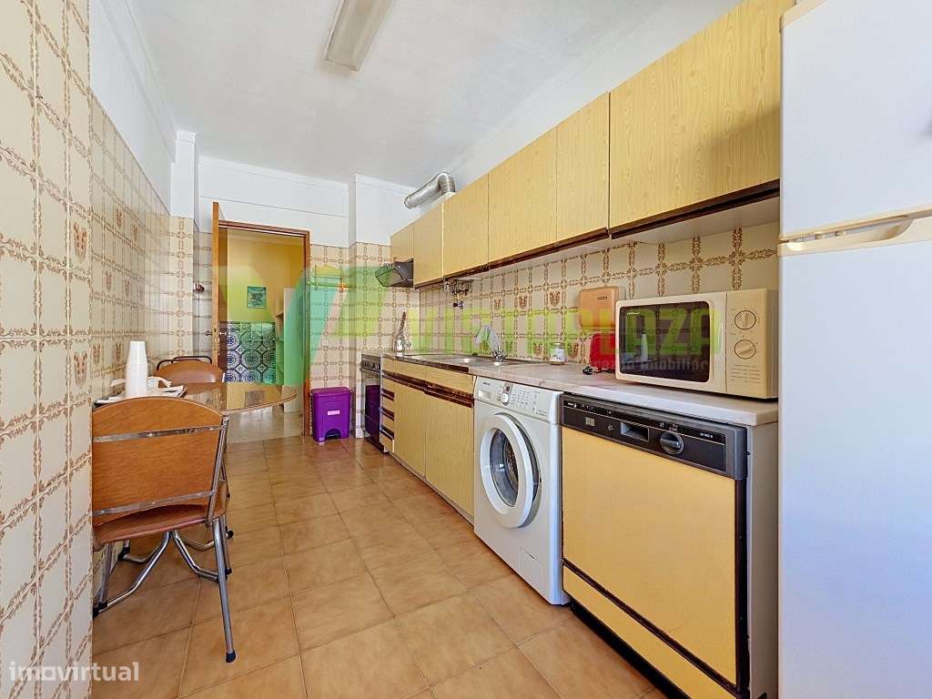 Apartamento T2 em Faro com Vista Rio ,Excelente Localização junto a...-6