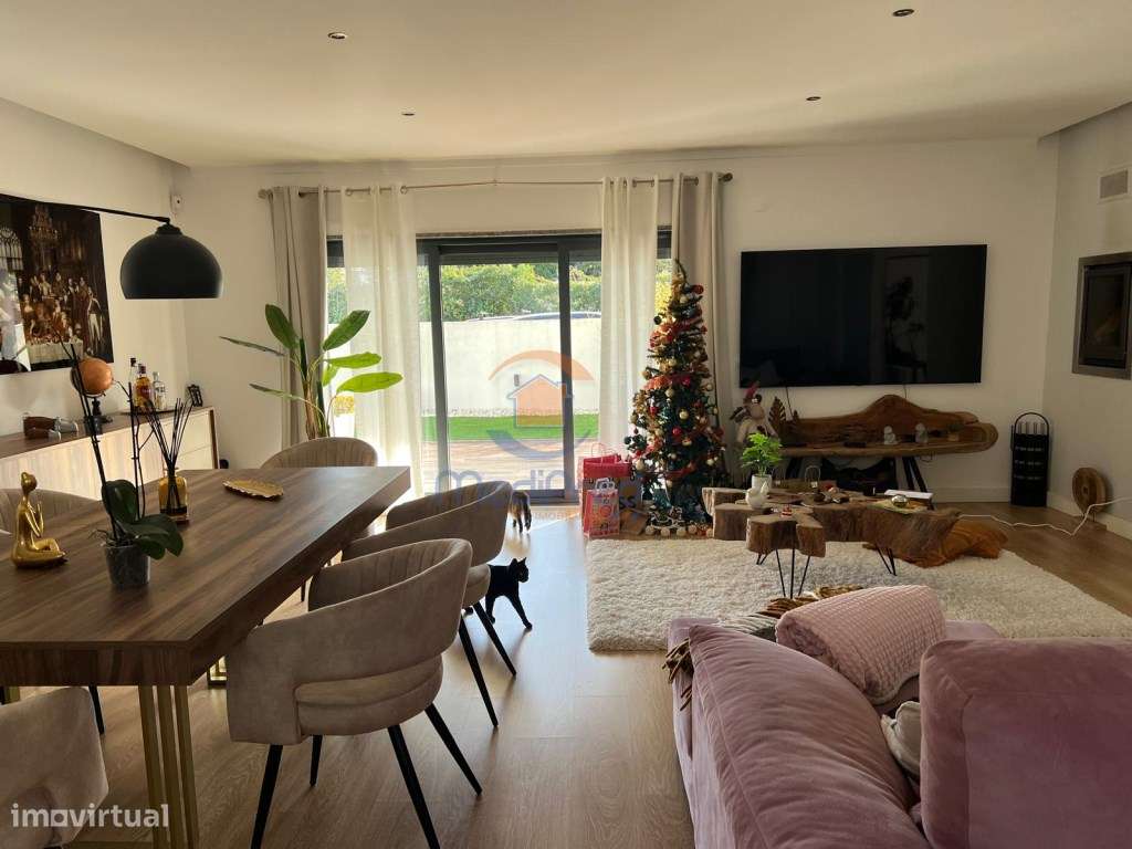 Moradia T4 - Santo António da Charneca | Barreiro - Grande imagem: 5/25