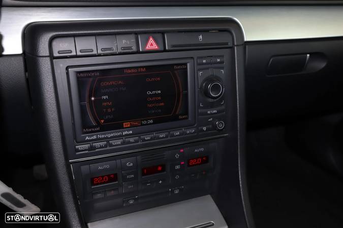Audi A4 Avant 2.0 TDI S-line - 16