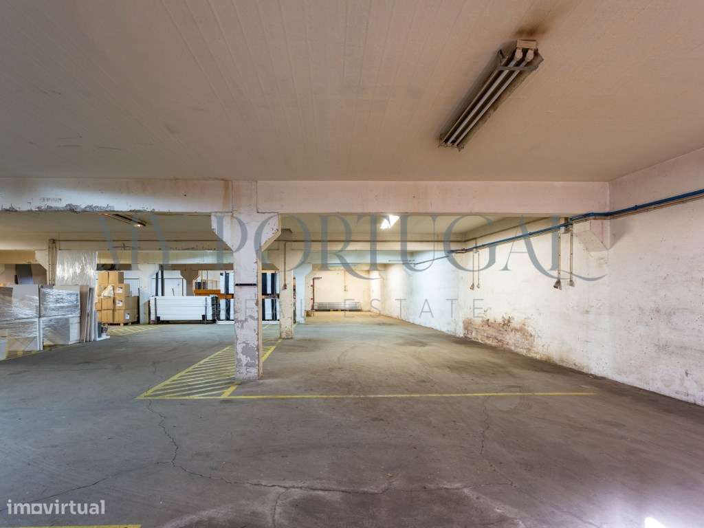 Venda de Pavilhões Industriais/Armazéns com Potencial de Expansão n... - Grande imagem: 4/37