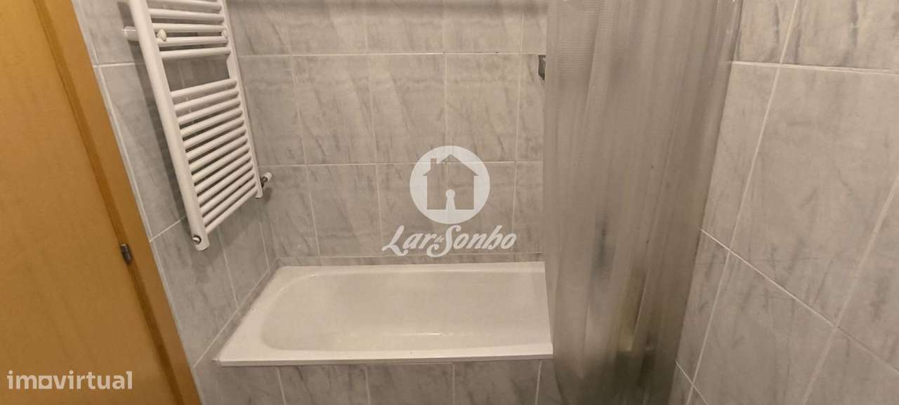 T3 junto ao Metro da Câmara de Matosinhos - Grande imagem: 4/13