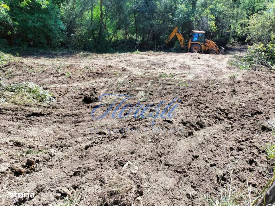 Teren intravilan, 1300 mp, front la strada, utilitati, Iara - Imagine principală: 2/6