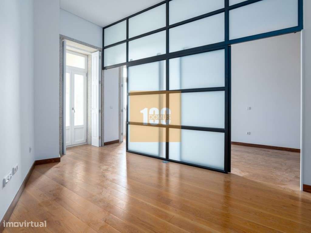 T1 com varanda em 31 de Janeiro - Grande imagem: 2/23