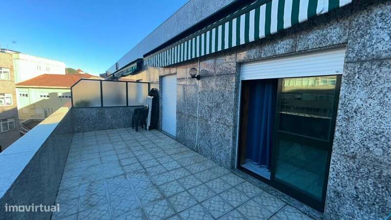 Comprar T2 Centro de S. João da Madeira-11