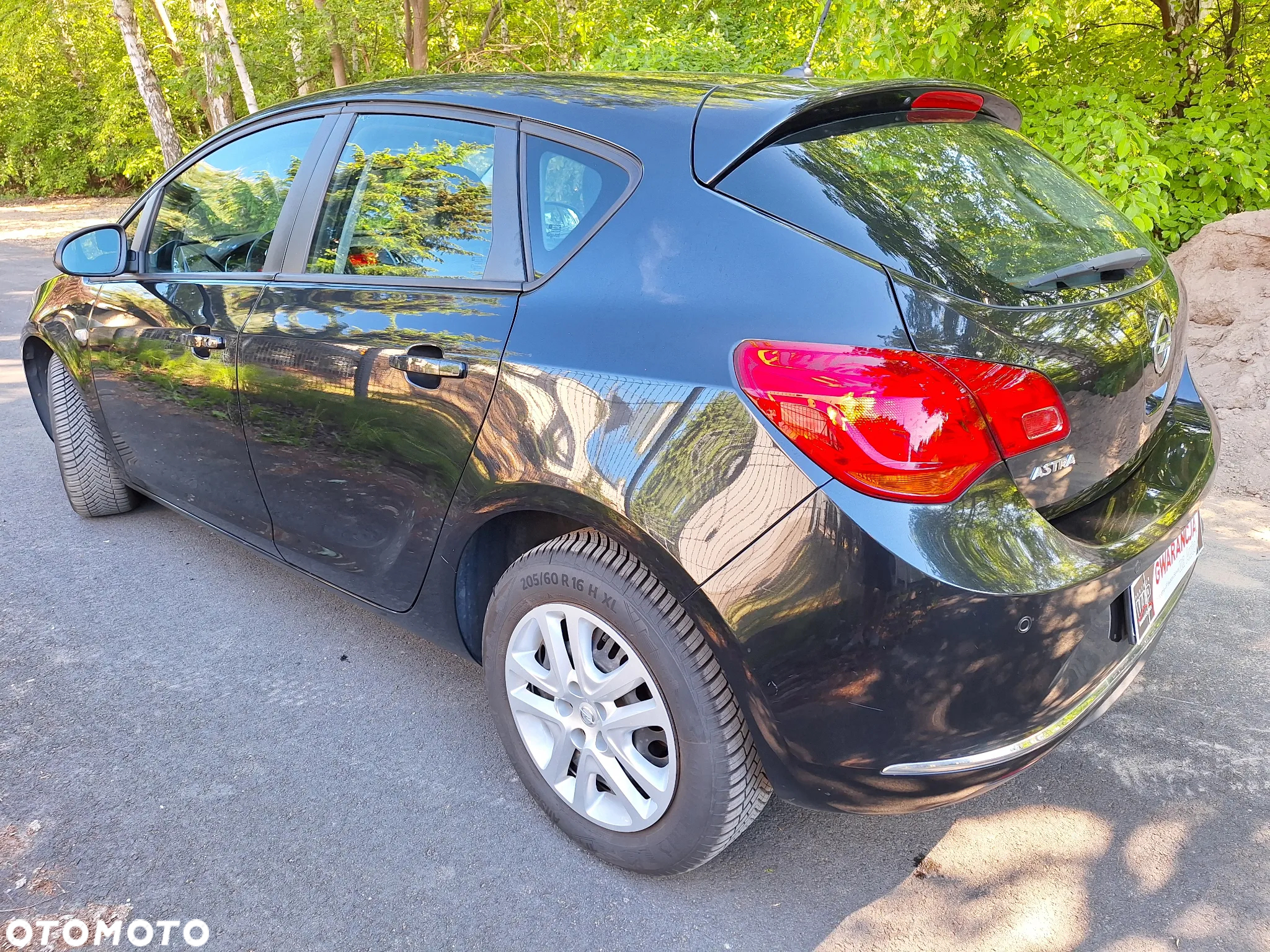 Opel Astra 1.6 Color Edition - 3