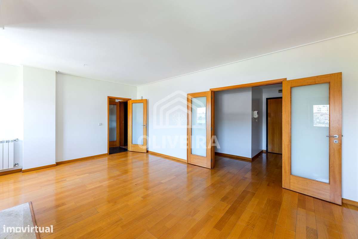 Apartamento T3 Duplex - Grande imagem: 2/32