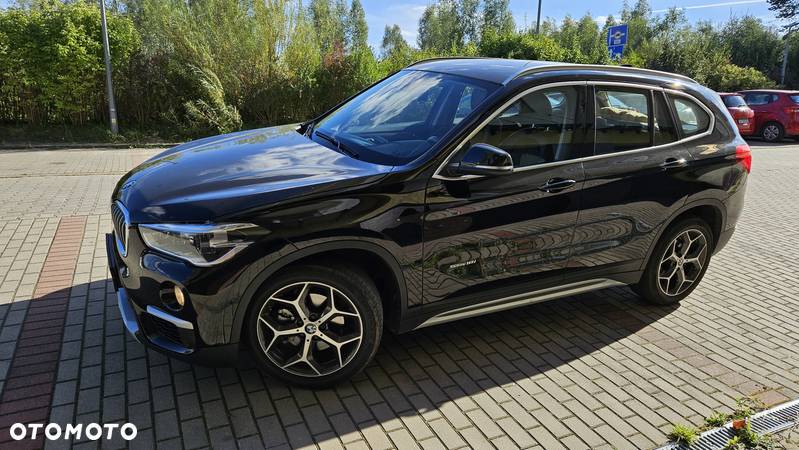 BMW X1 sDrive18i xLine - 8